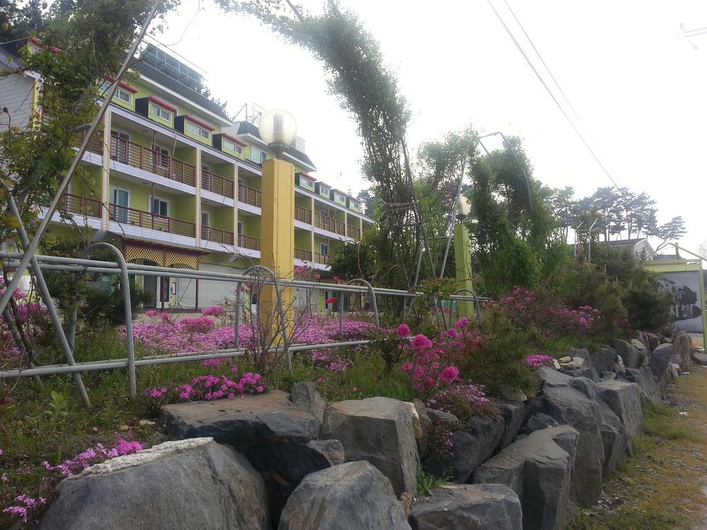 Yongdu Beach Pension Boryeong Exterior foto