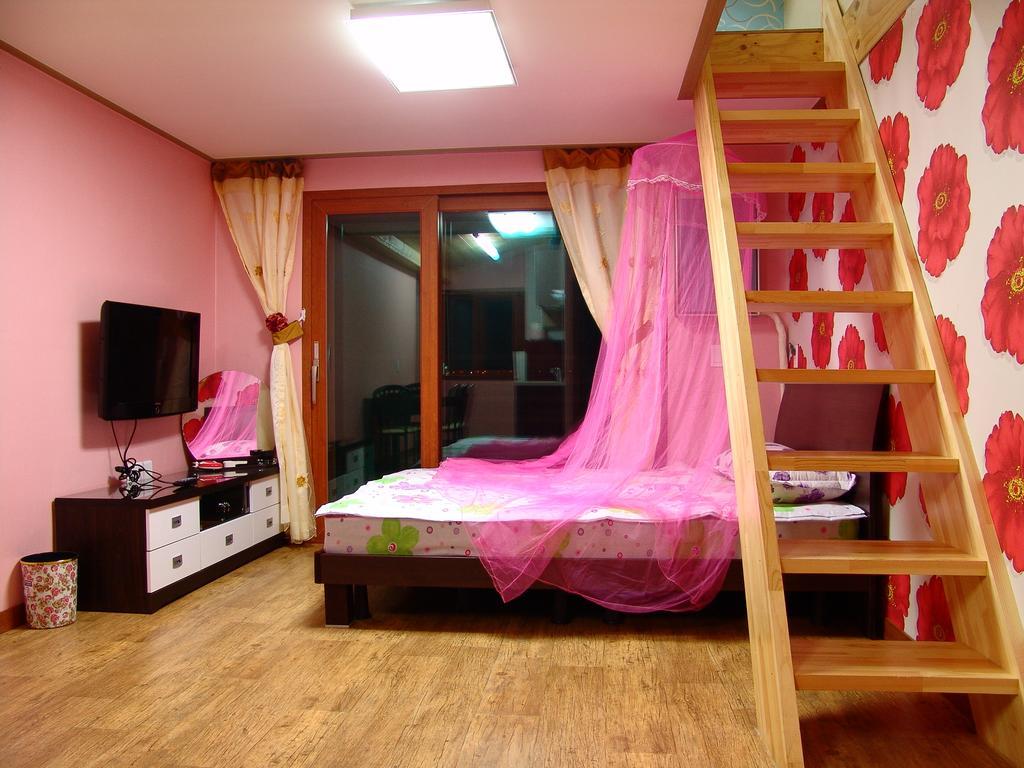 Yongdu Beach Pension Boryeong Exterior foto